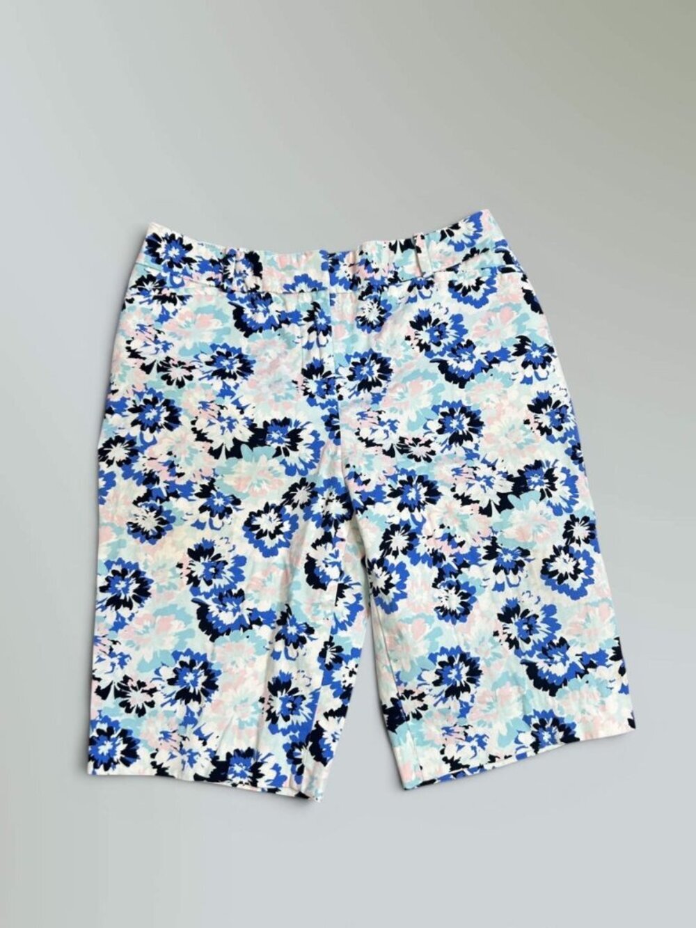 Talbots Bermuda Shorts Blue Pink Floral Size 4 Colorful Preppy Classic